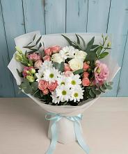 Букет цветов из:  Розы, Лизиантусы и Хризантемы в Орске