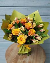 Букет цветов из:  Альстромерии и Розы в Орске