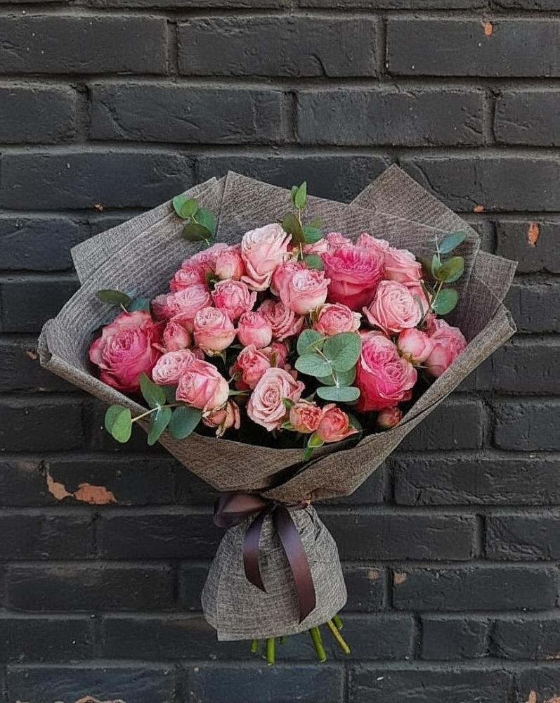 Букет цветов из: Розы в Орске