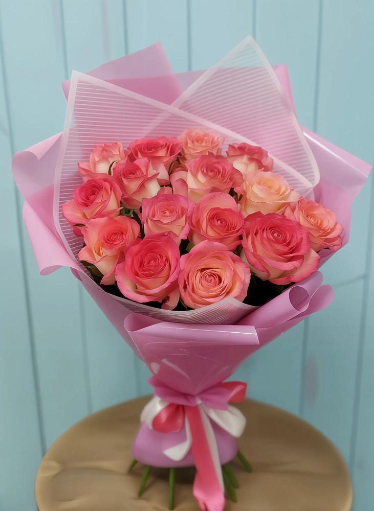 Букет 15 Розовых роз Равель в Орске