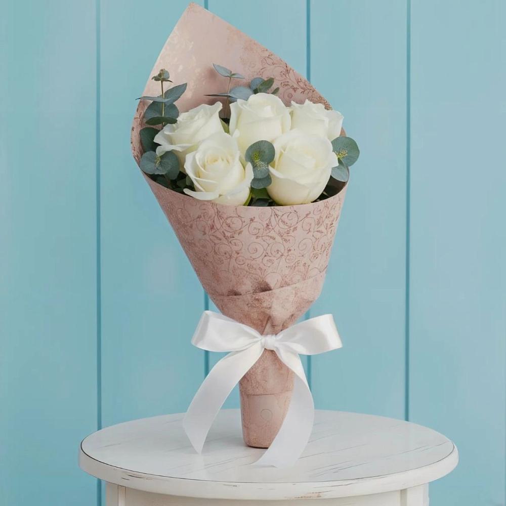 Букет цветов из: Розы в Орске