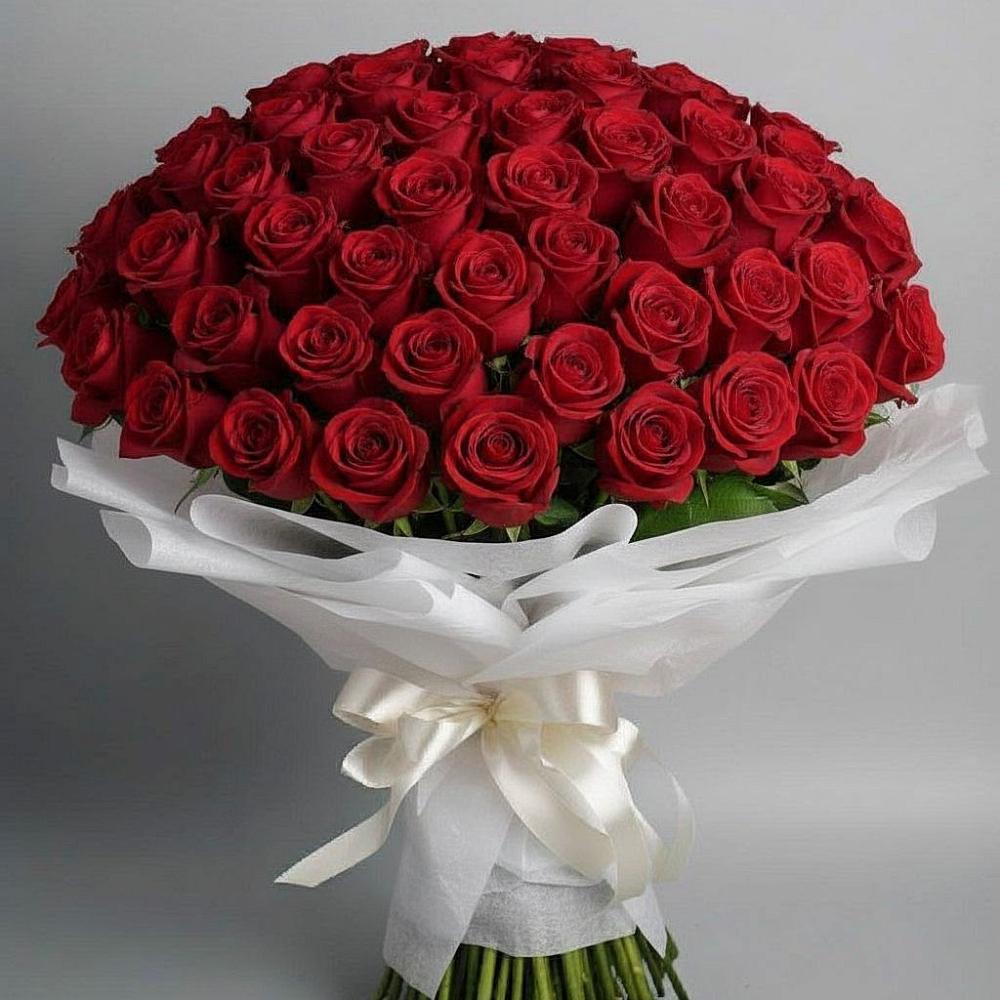 Букет 101 Красная роза Блэк Мэджик в Орске