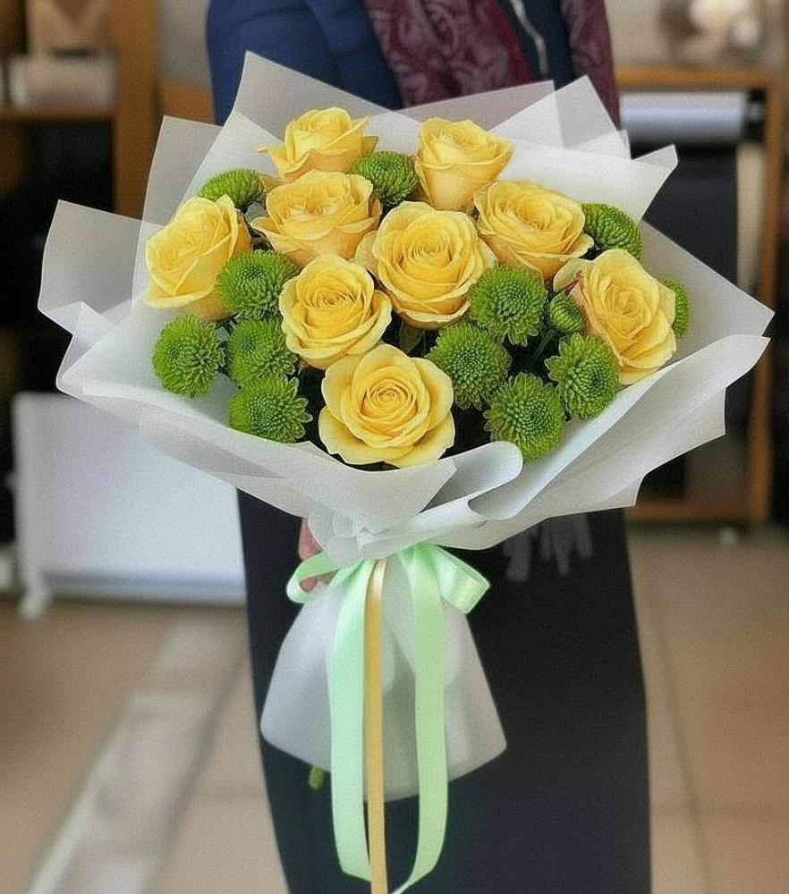 Букет цветов из: Хризантемы и Розы в Орске