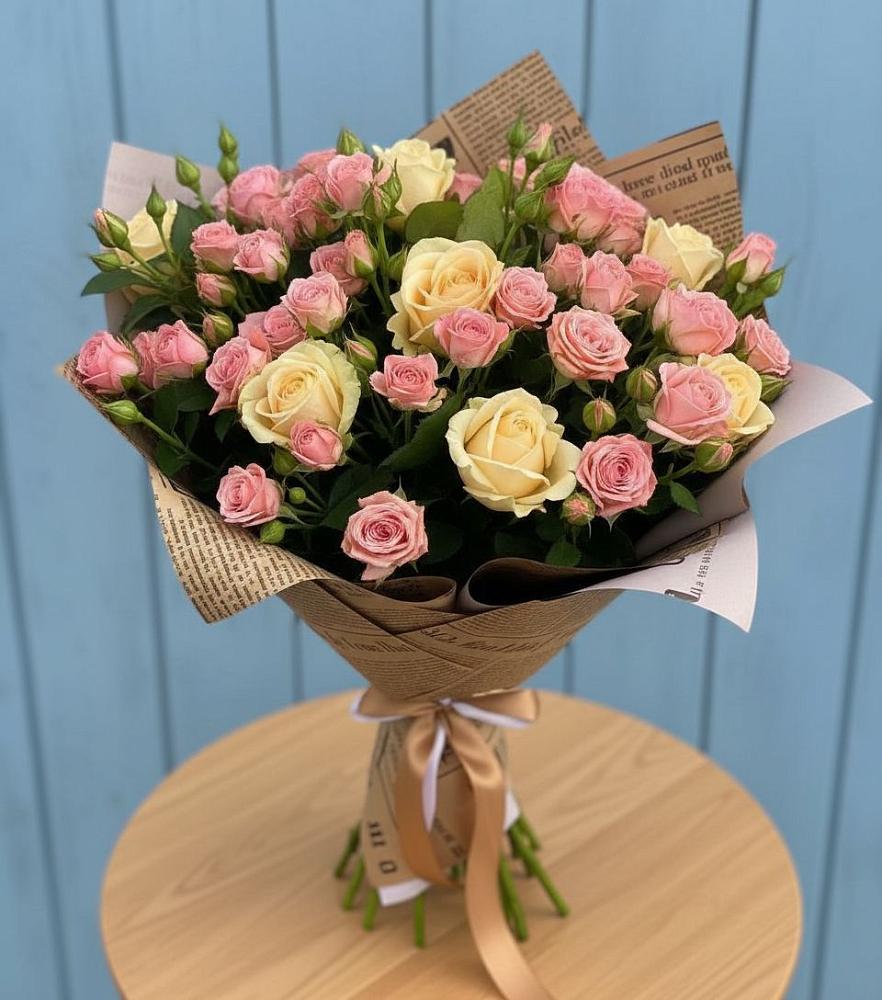 Букет цветов из: Розы в Орске
