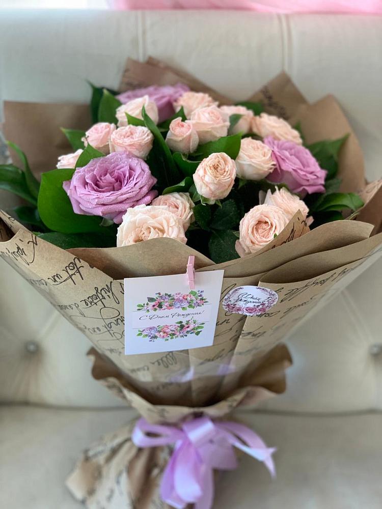 Букет цветов из: Розы в Орске