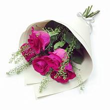 Букет цветов из:  Розы в Орске