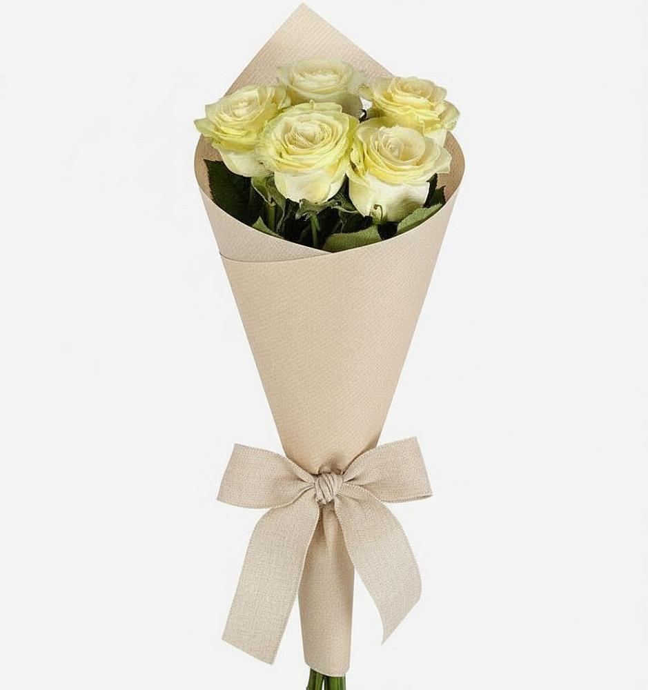 Букет цветов из: Розы в Орске