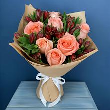 Букет цветов из:  Розы и Альстромерии в Орске