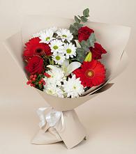 Букет цветов из:  Розы, Хризантемы, Герберы и Лилии в Орске