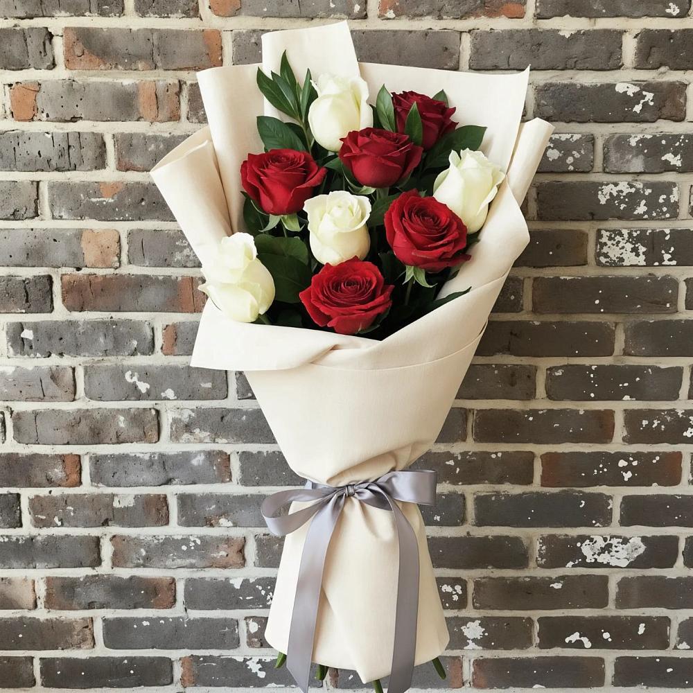 Букет цветов из: Розы в Орске