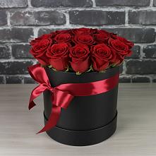 Цветочная композиция из Розы в шляпной коробке в Орске