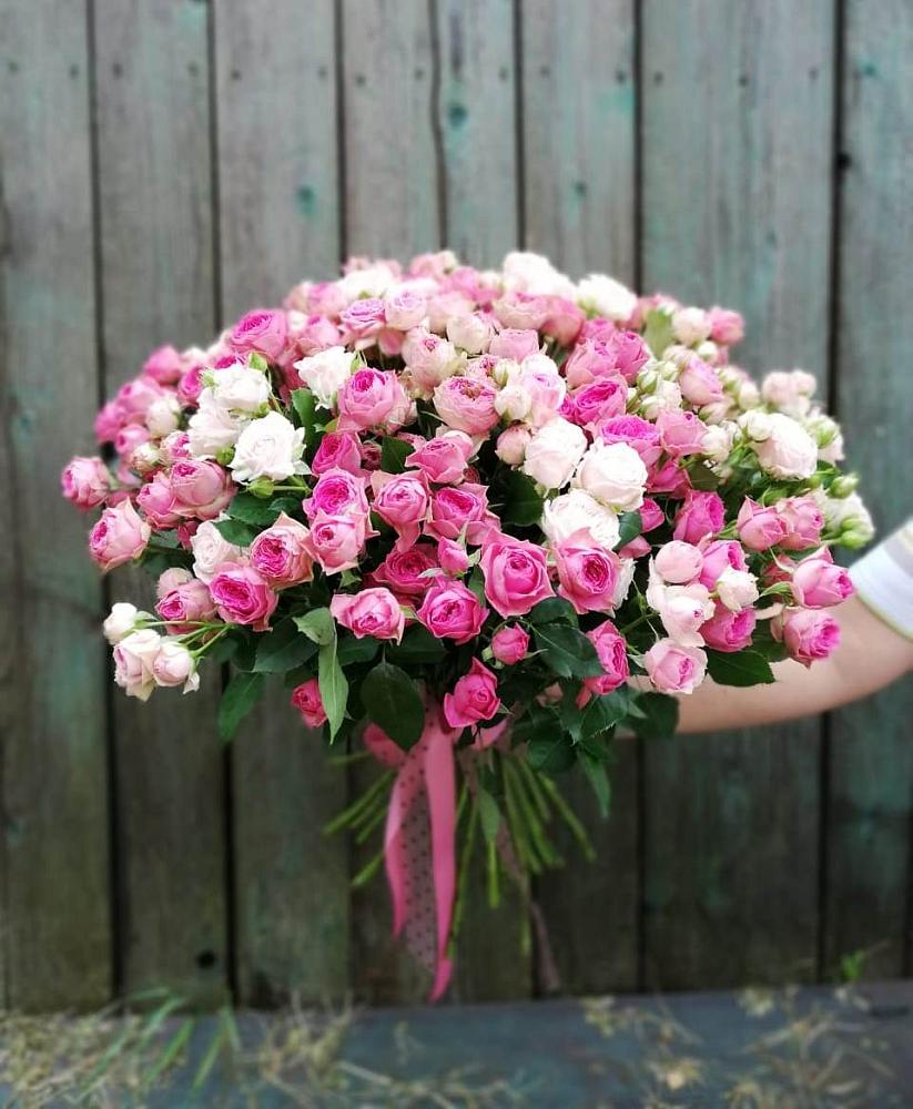 Букет Розовые кустовые розы Натали и Лав Лидия в Орске