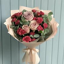Букет цветов из:  Гвоздики и Розы в Орске